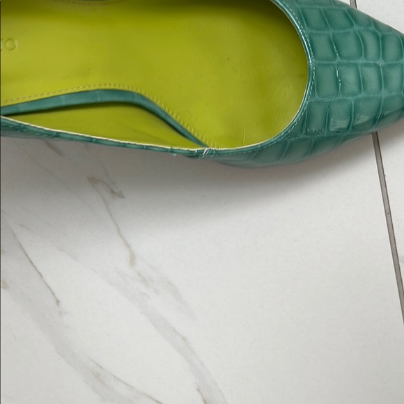 Green Croc-Embossed Women's Heels - Vince Camuto Size 11 - Picture 2 of 11